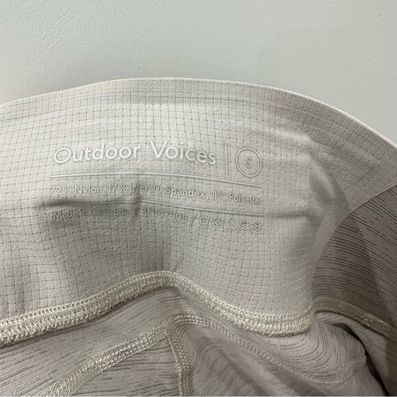 NWOT Outdoor Voices Tech Sweat Two Tone 7/8 Leggings. - Picture 8 of 8